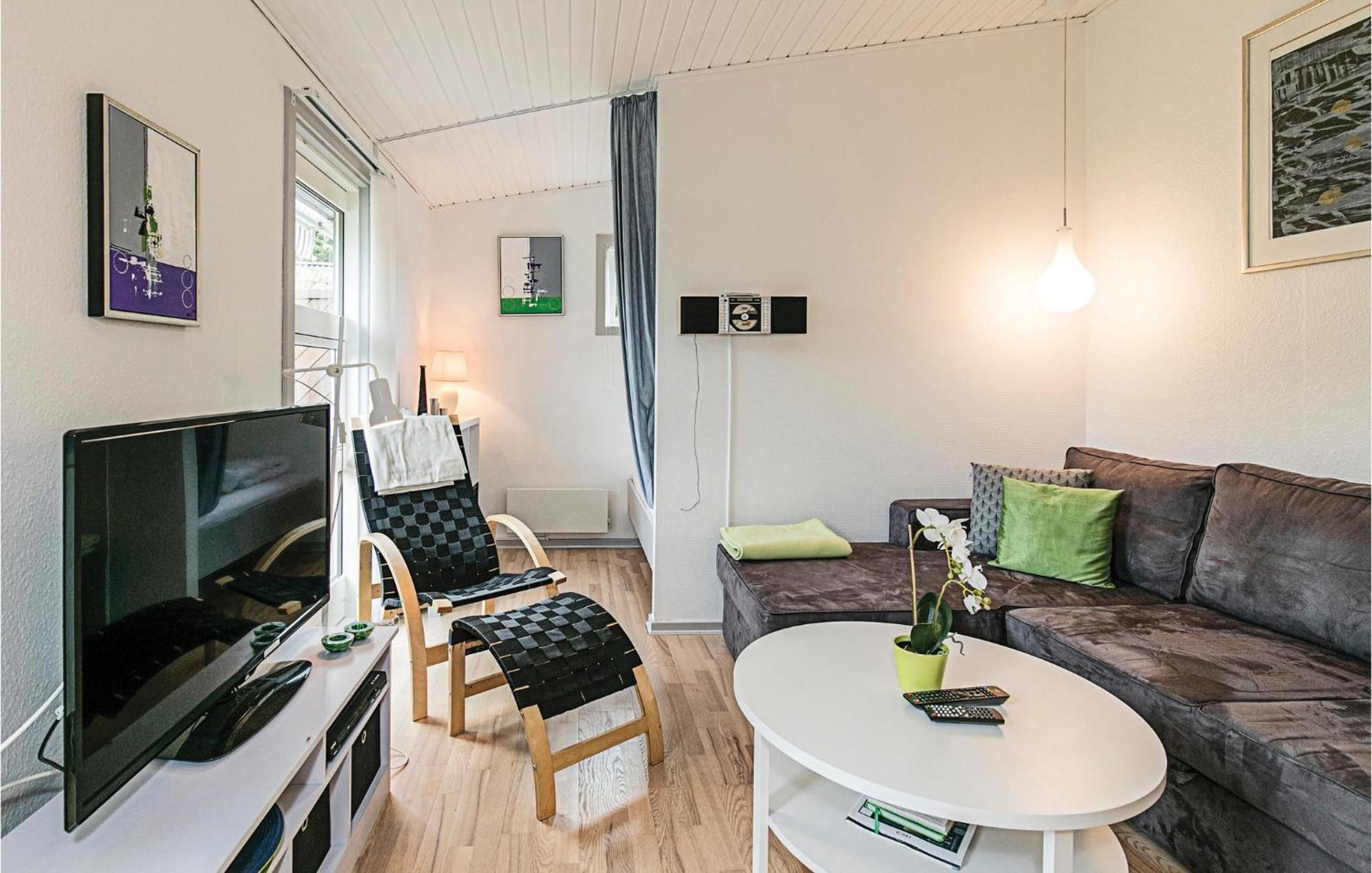 1 Bedroom Lovely Apartment In Nexo Strandby Garde Exterior photo